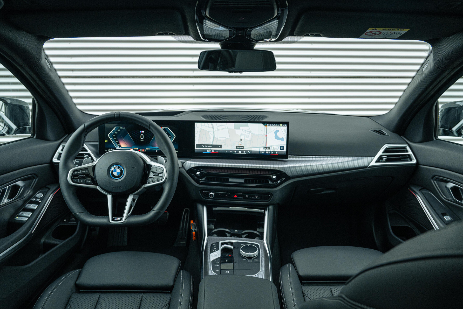 BMW 3 Serie 330e High Executive M Sport Automaat - Afbeelding 5