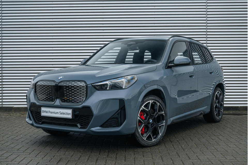 BMW iX1 eDrive20 M Sport - Afbeelding 1