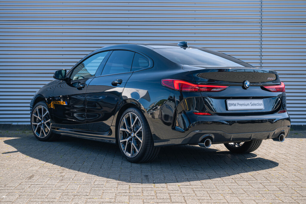 BMW 2 Serie 32