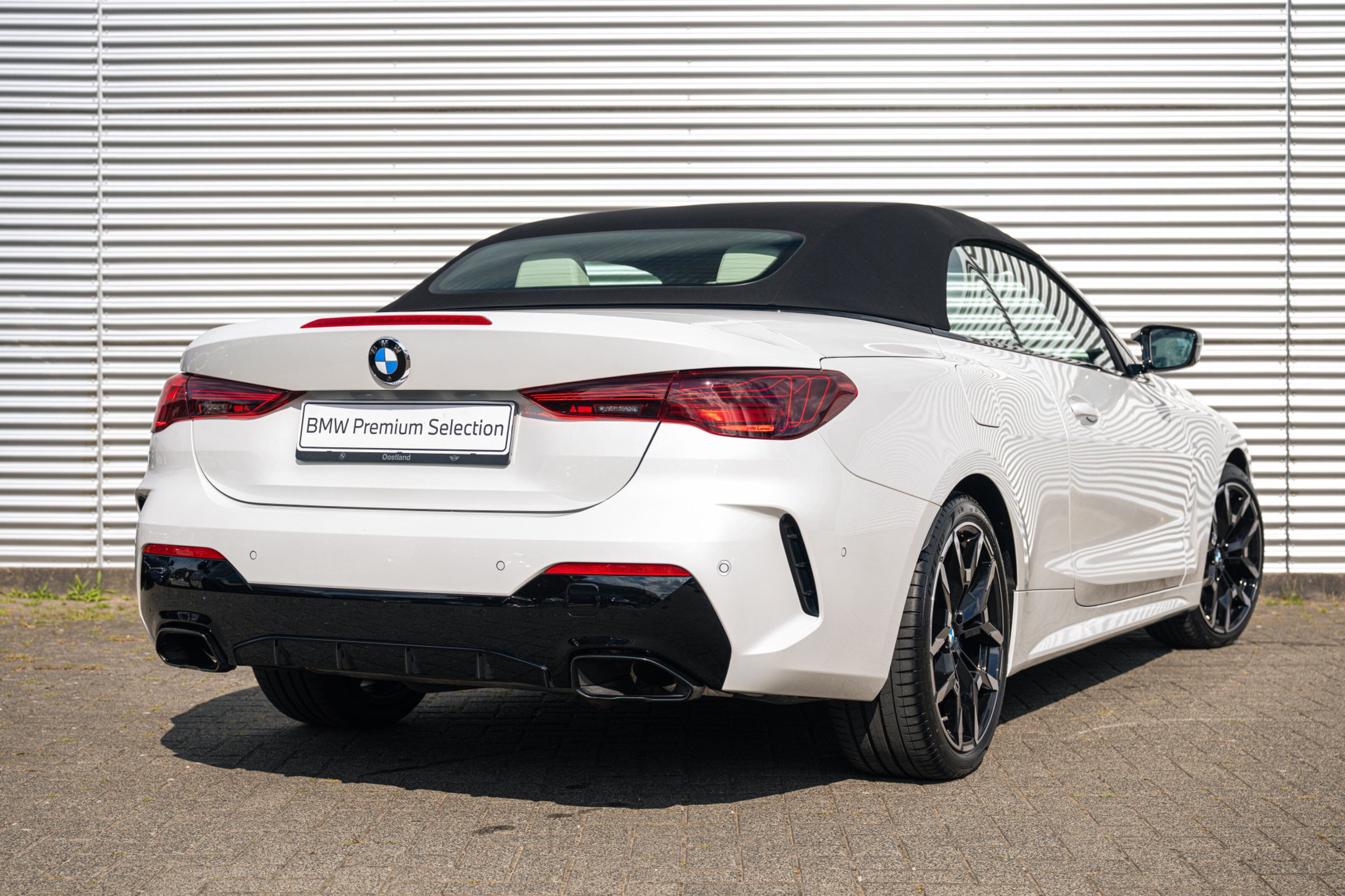 BMW 4 Serie Cabrio M440i xDrive High Executive Automaat