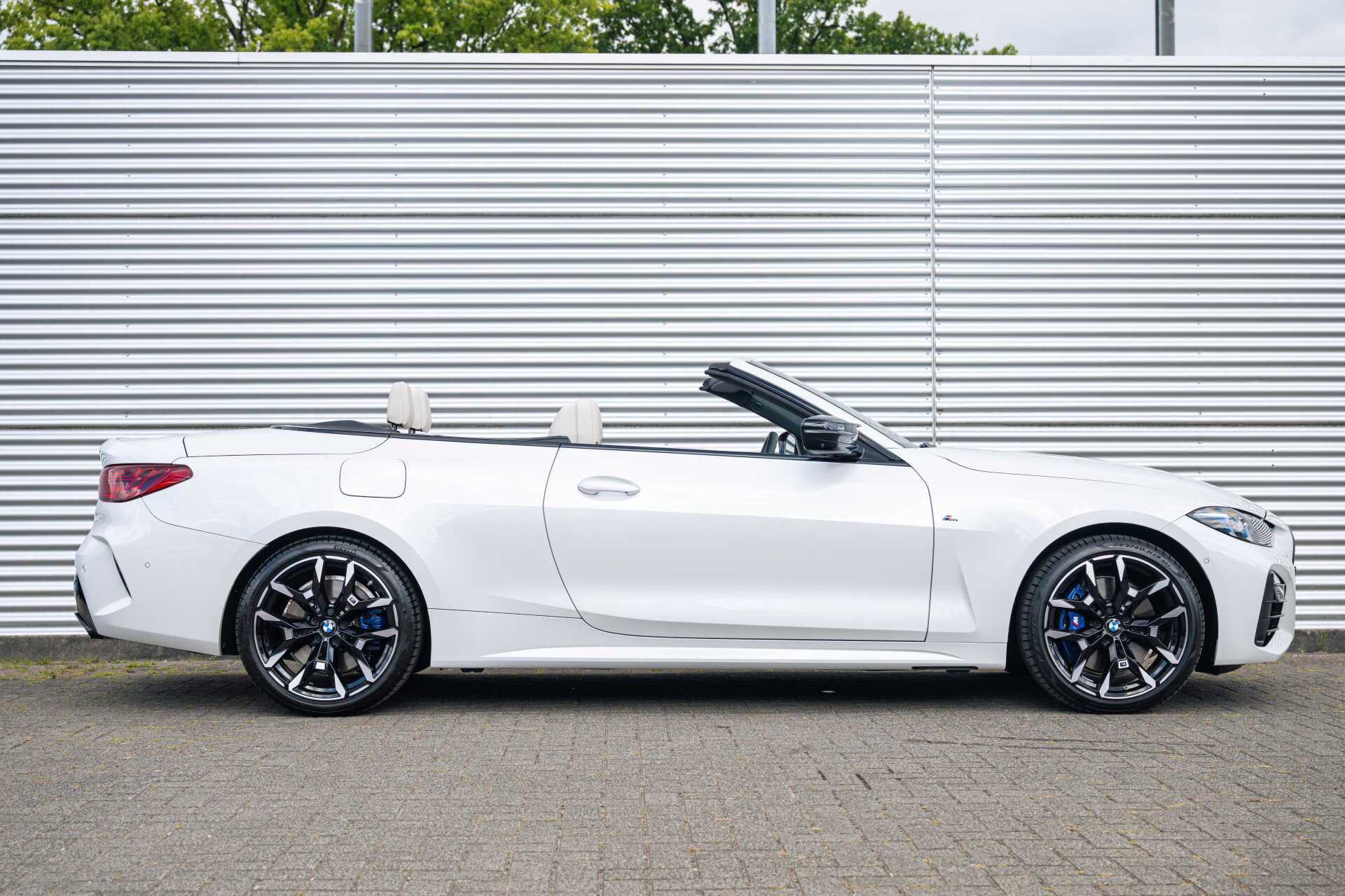 BMW 4 Serie Cabrio M440i xDrive High Executive Automaat - Afbeelding 3