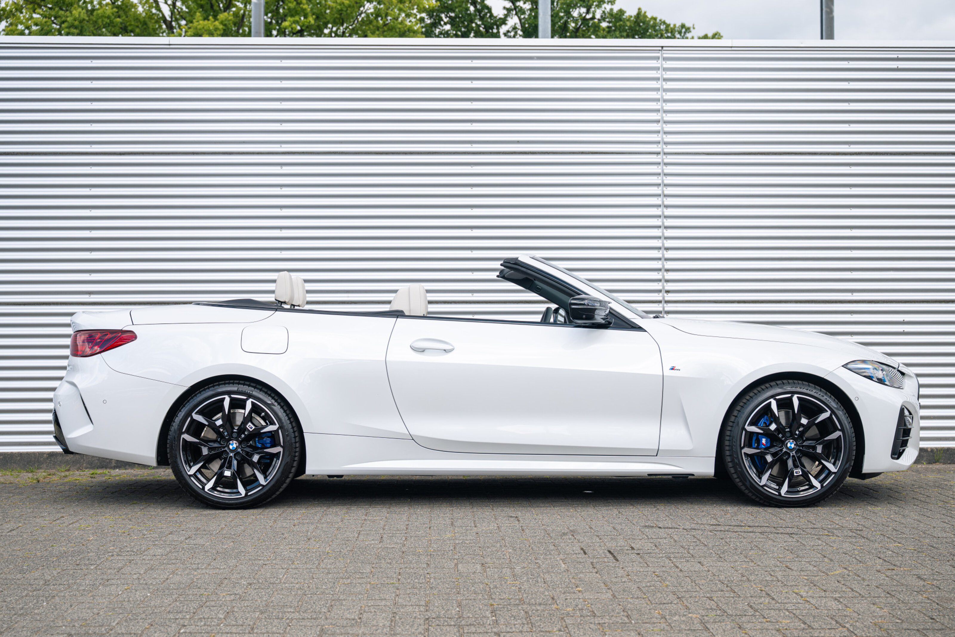 BMW 4 Serie Cabrio M440i xDrive High Executive Automaat