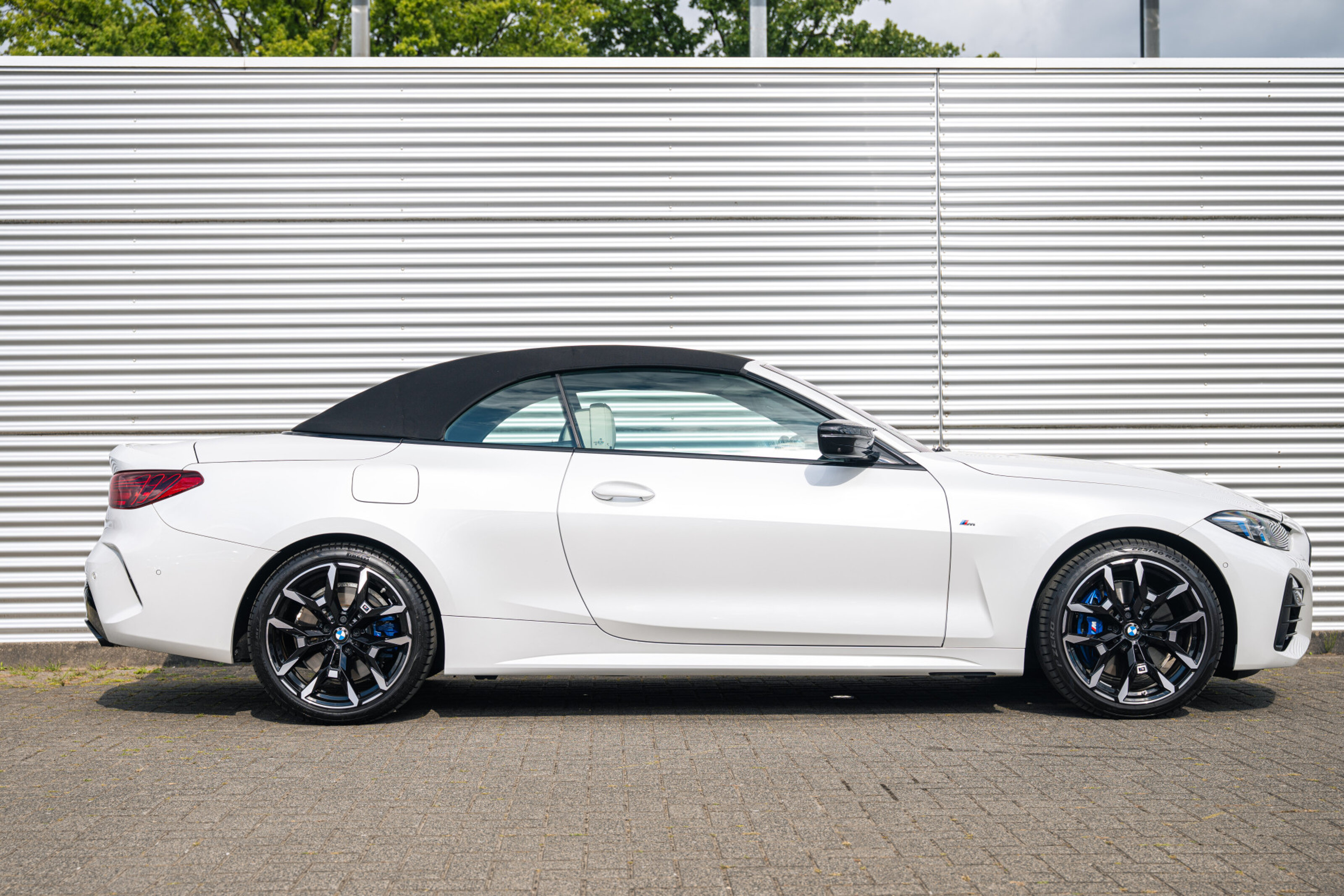 BMW 4 Serie Cabrio M440i xDrive High Executive Automaat