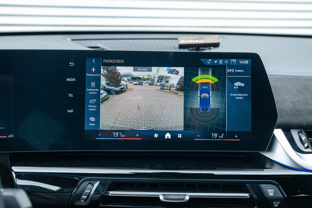 BMW X2 12