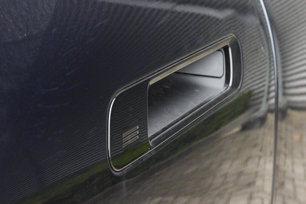 BMW iX 9