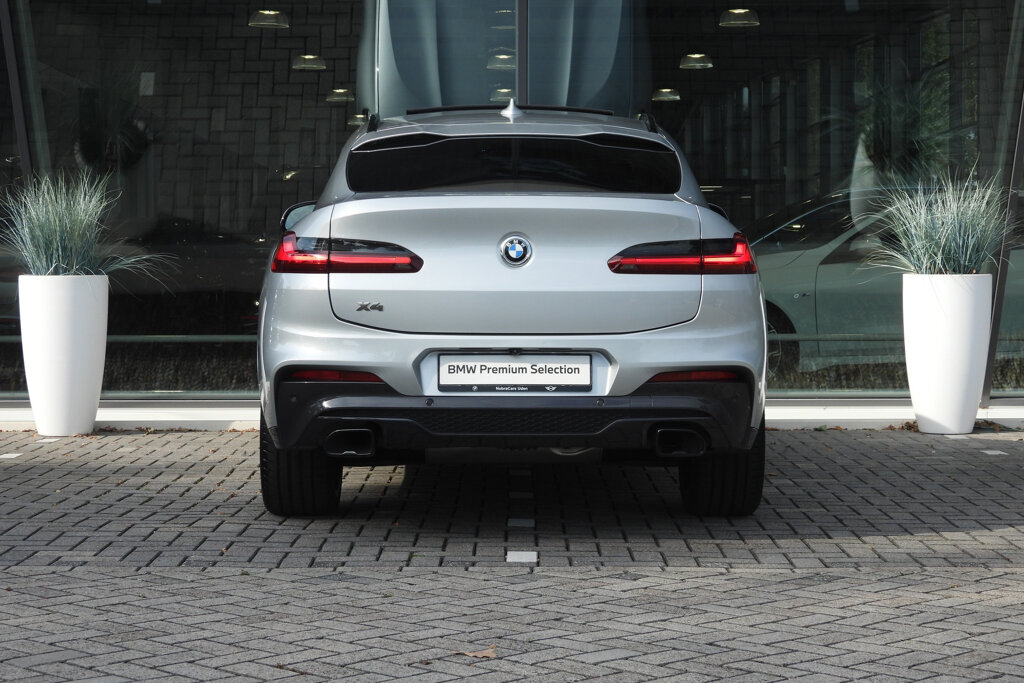 BMW X4 18