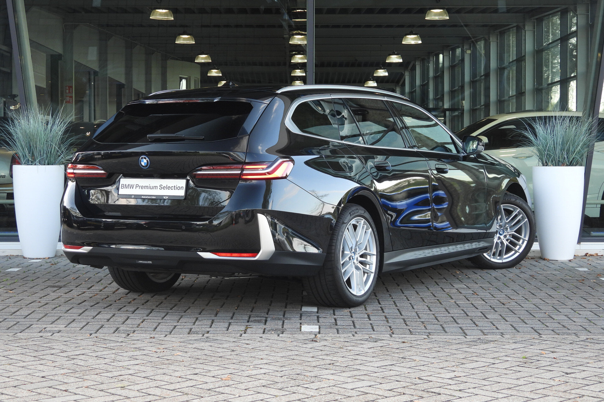 BMW 5 Serie Touring 530e High Executive Automaat - Afbeelding 4