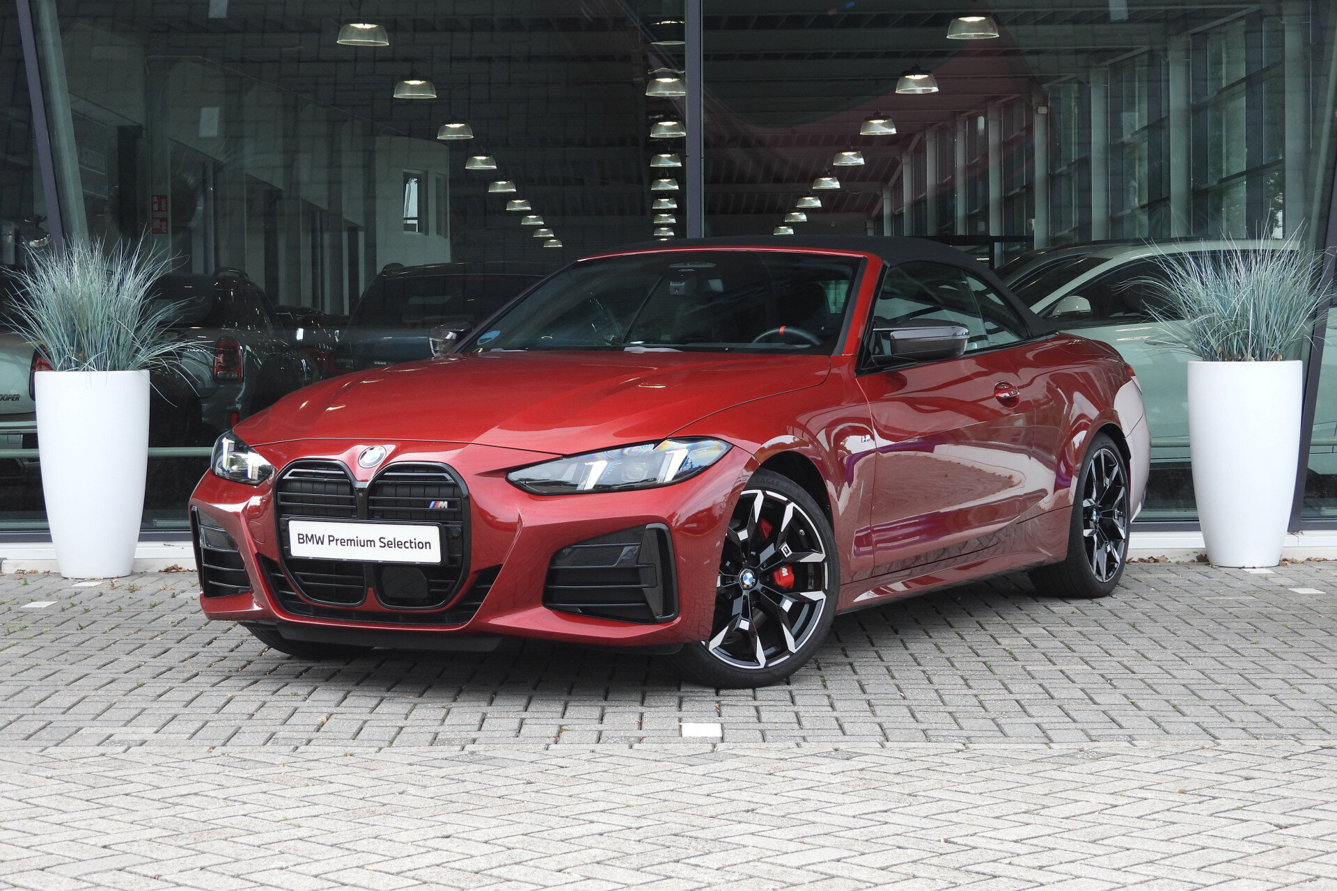 BMW 4 Serie Cabrio M440i xDrive High Executive Automaat - Afbeelding 2