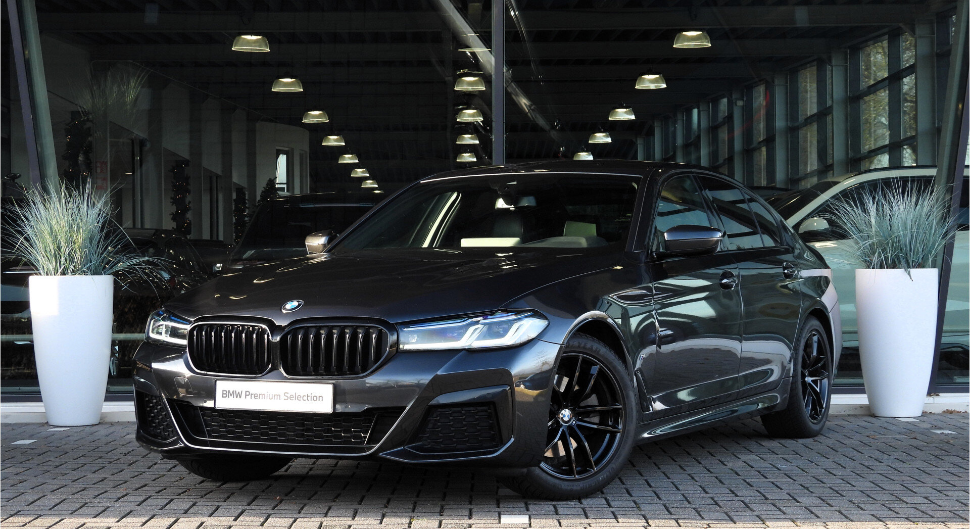 BMW 5 Serie 520i High Executive M Sport Automaat