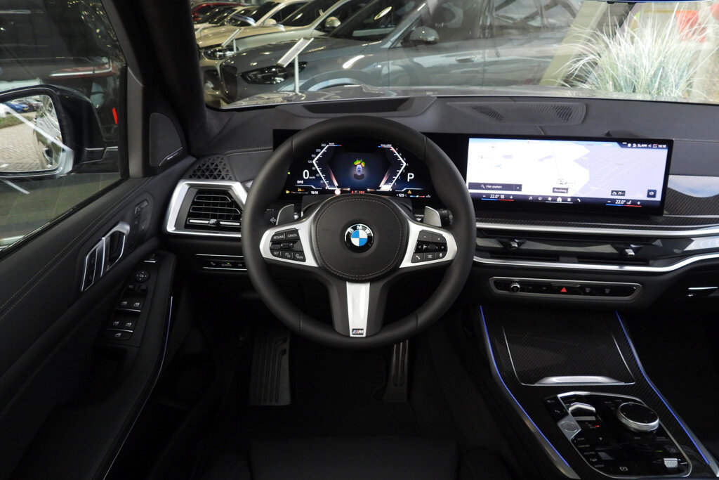 BMW X7 2