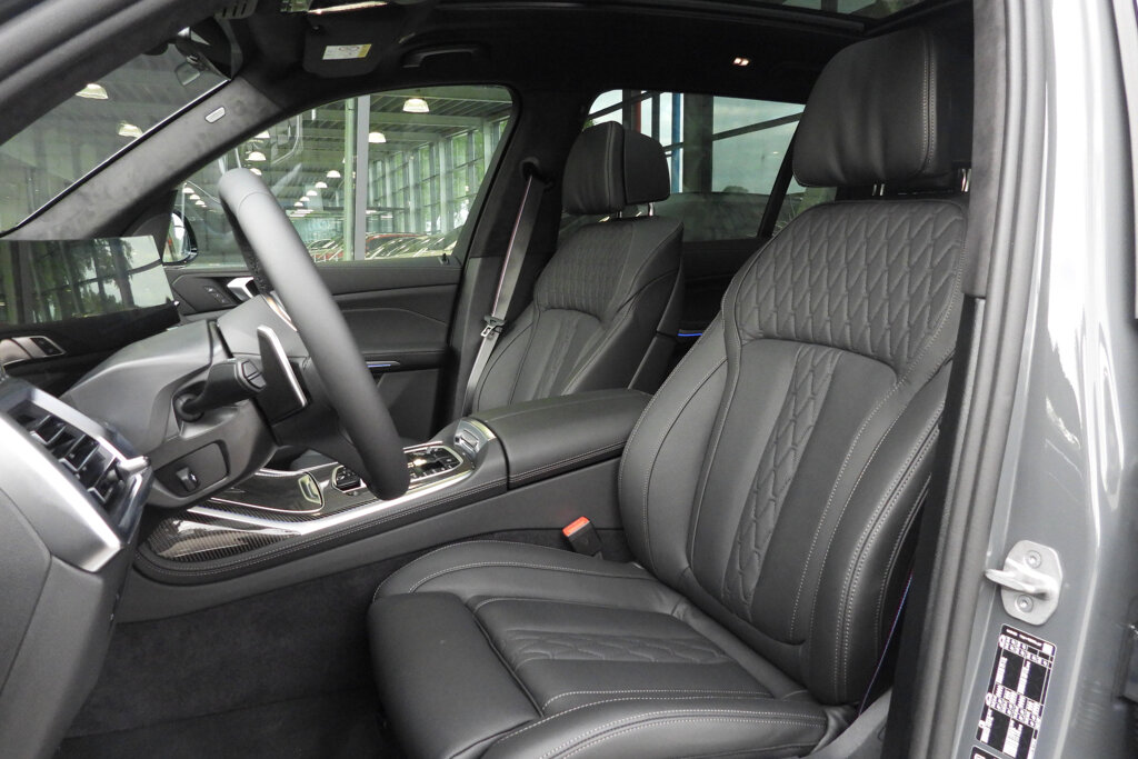 BMW X7 22