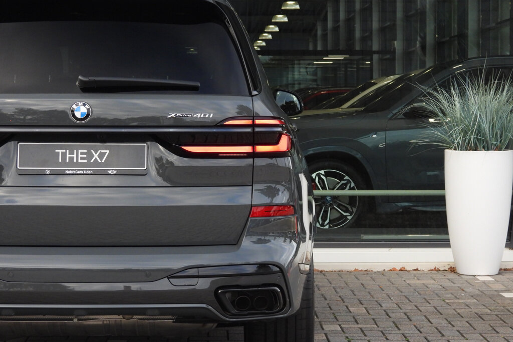 BMW X7 31