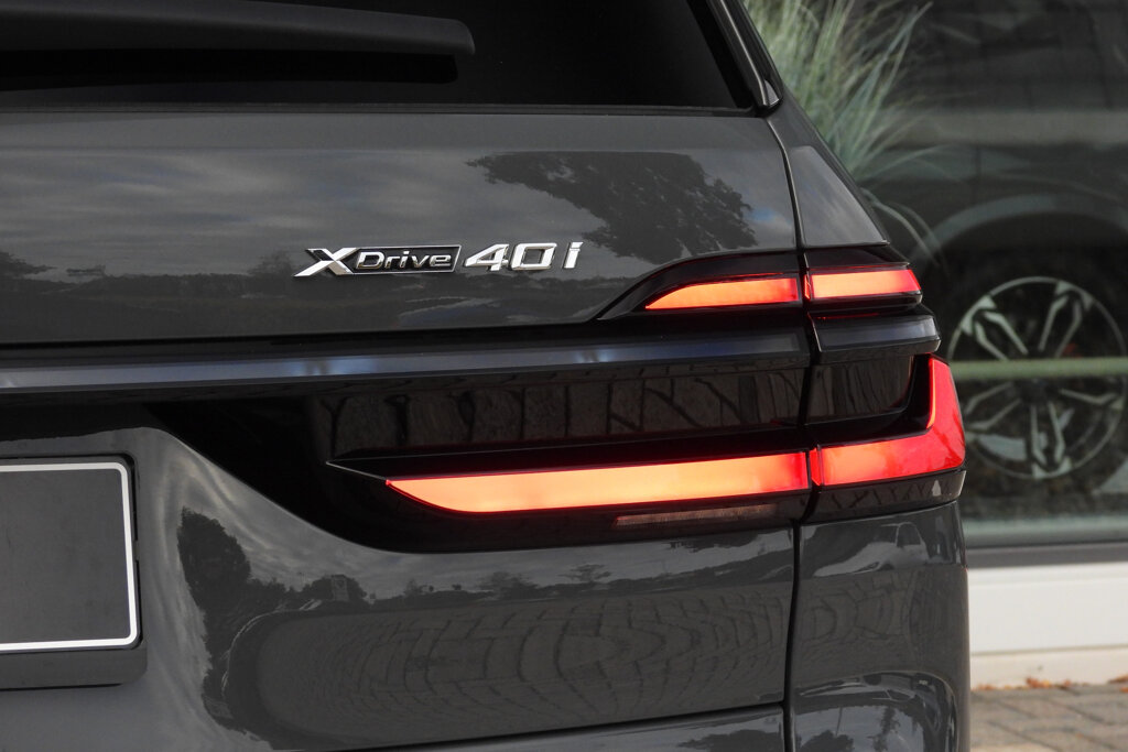 BMW X7 32