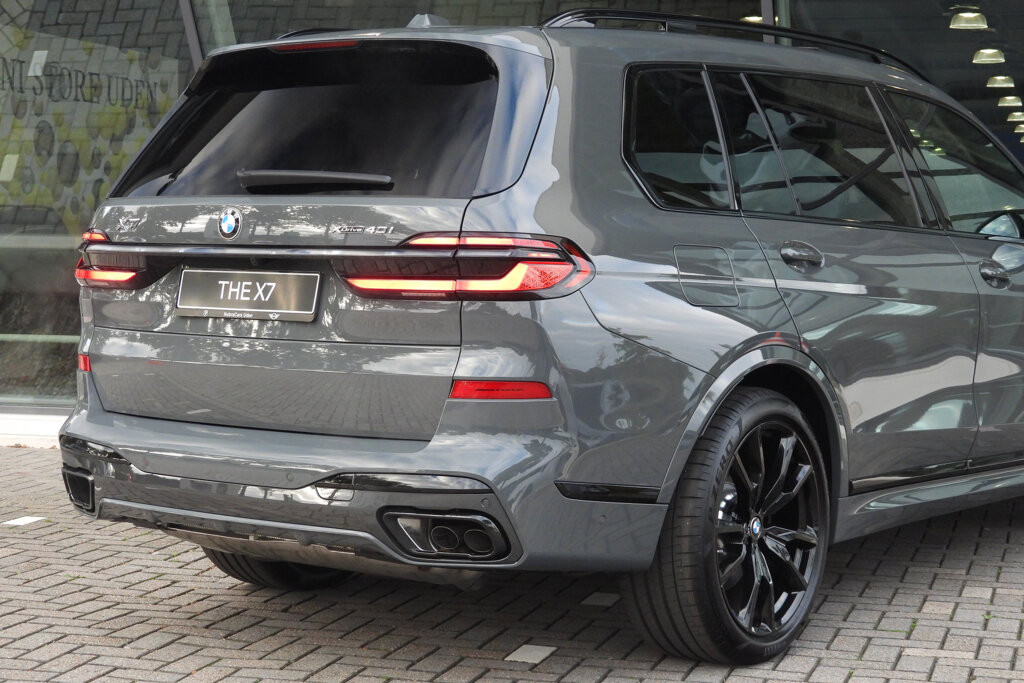 BMW X7 34