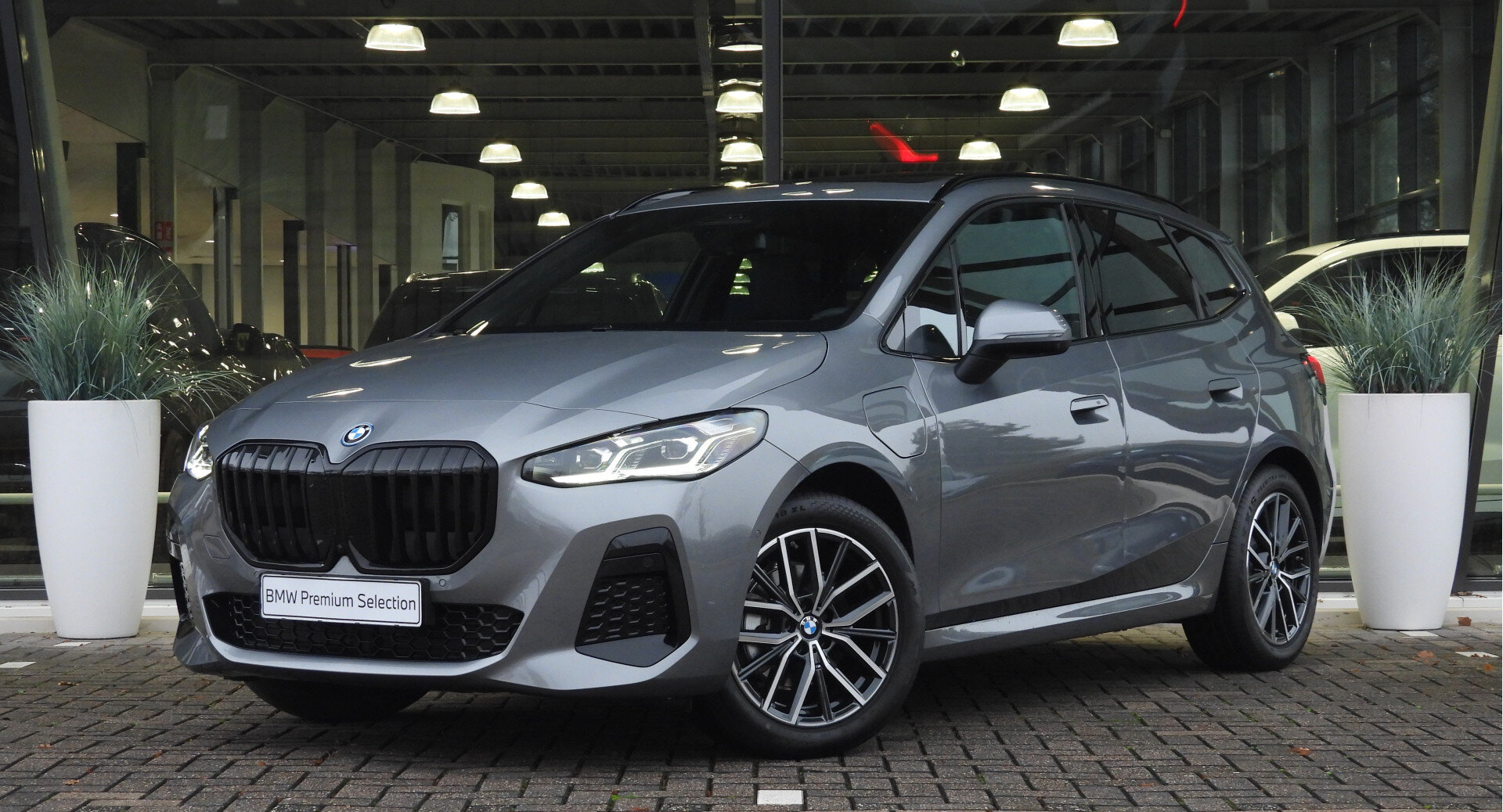 BMW 2 Serie Active Tourer 225e xDrive High Executive M Sport Automaat