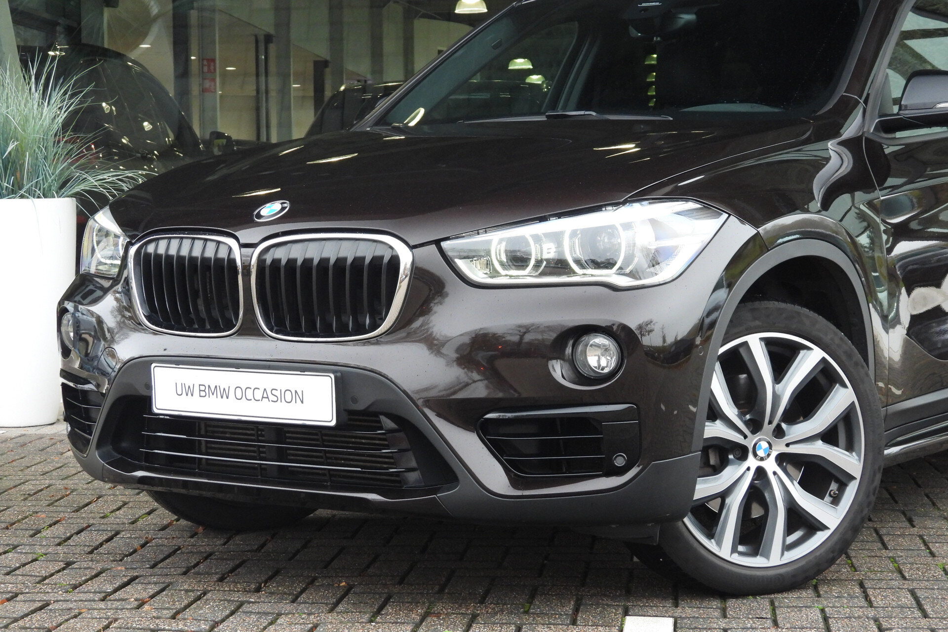 BMW X1 xDrive25i High Executive Sport Line Automaat - Afbeelding 2