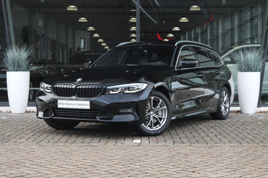 BMW 3 Serie Touring 330e eDrive High Executive Sport Line Automaat