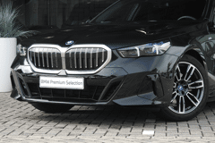 BMW 5 Serie Touring 530e M Sport Automaat - Afbeelding 2