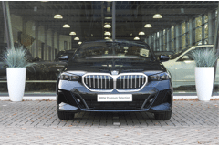 BMW 5 Serie Touring 520i M Sport Automaat - Afbeelding 2