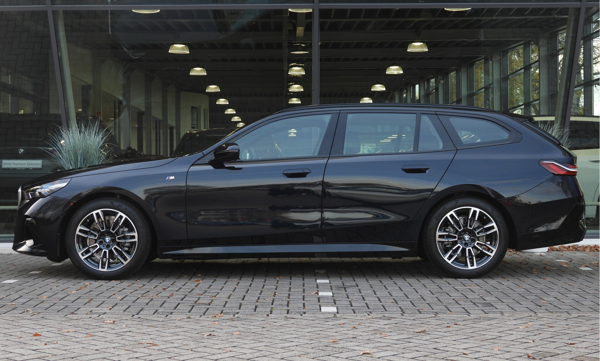 BMW 5 Serie Touring 520i M Sport Automaat - Afbeelding 4