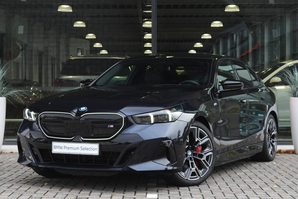 BMW i5 1