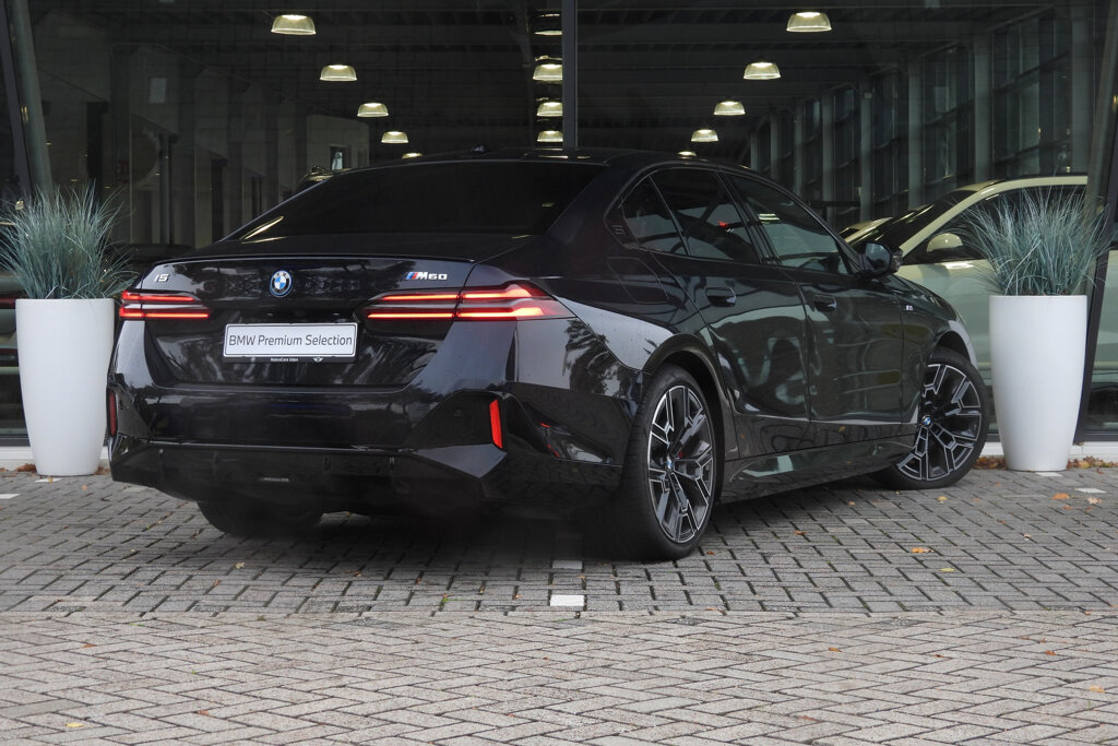 BMW i5 4