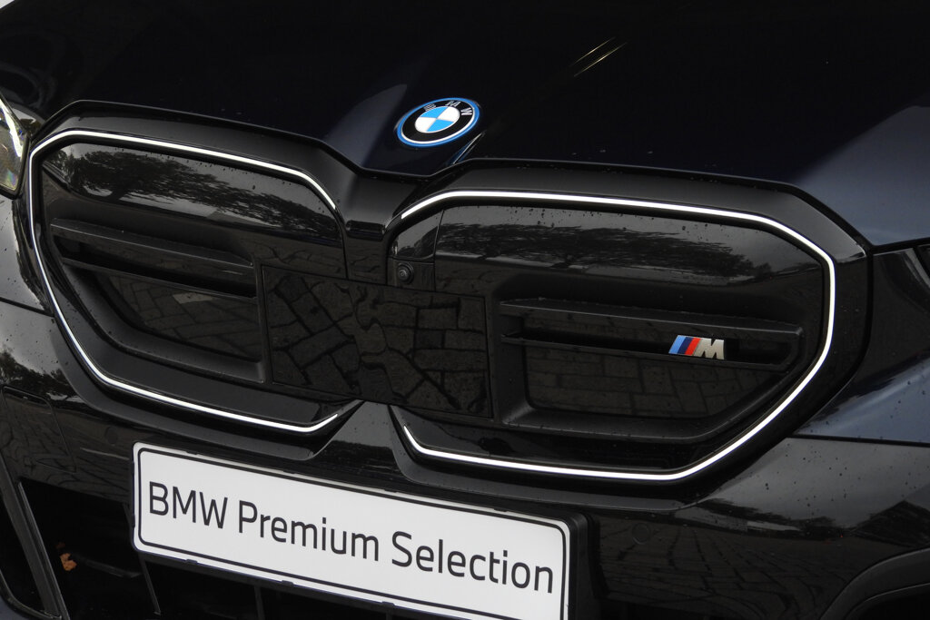 BMW i5 7