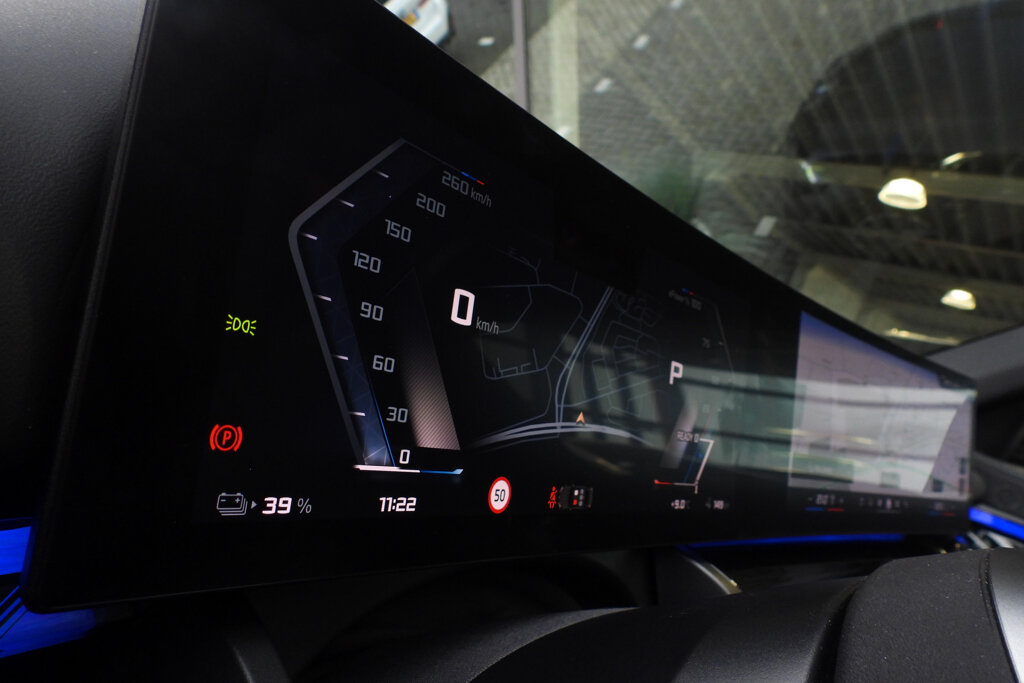 BMW i5 17