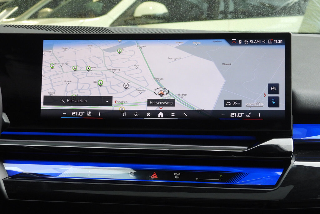 BMW i5 39