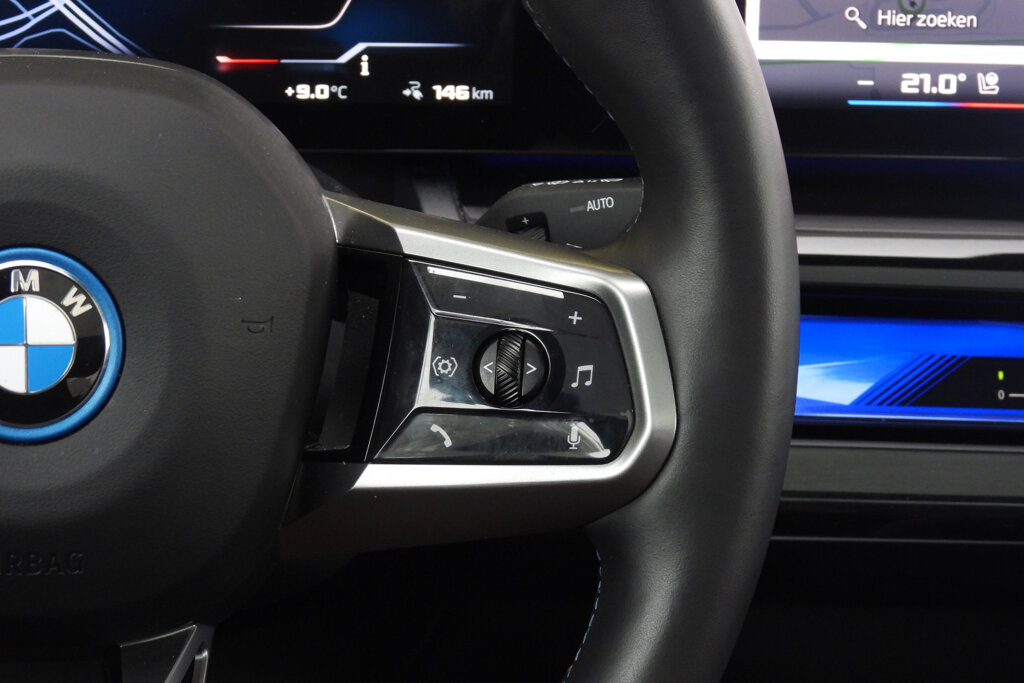 BMW i5 42