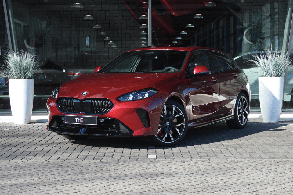 BMW 1 Serie 120 High Executive M Sport Automaat - Afbeelding 1