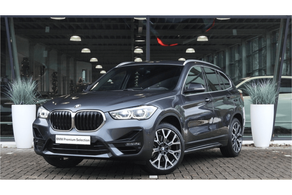 BMW X1 sDrive20i High Executive Sport Line Automaat - Afbeelding 1