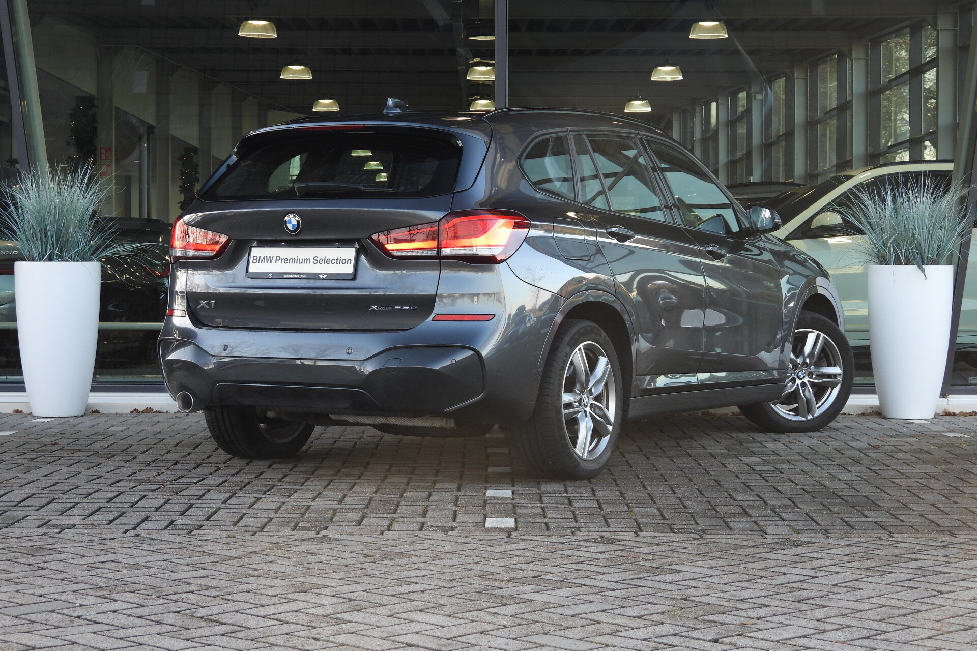BMW X1 xDrive25e M Sport Automaat - Afbeelding 4