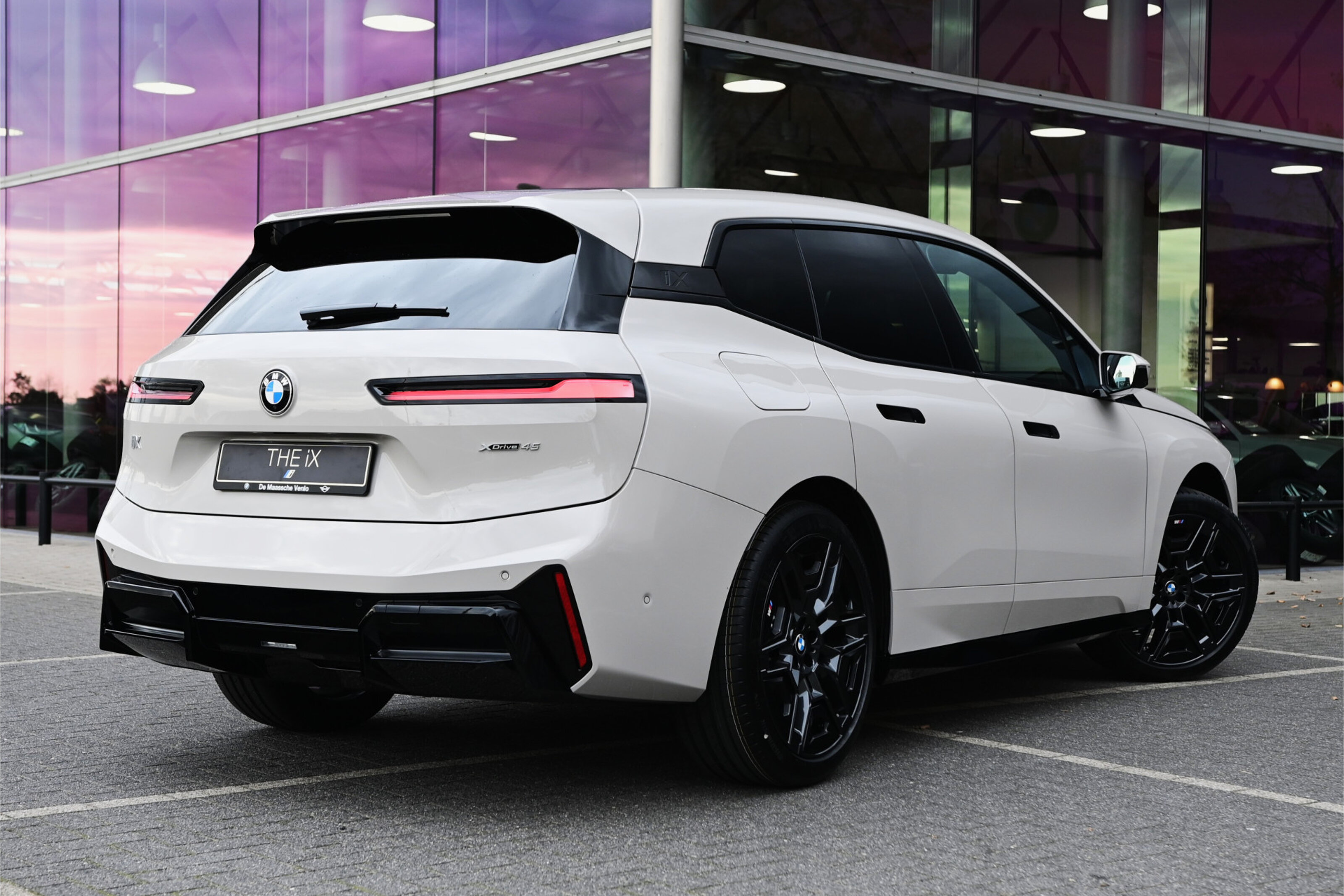 BMW iX xDrive45 M Sport