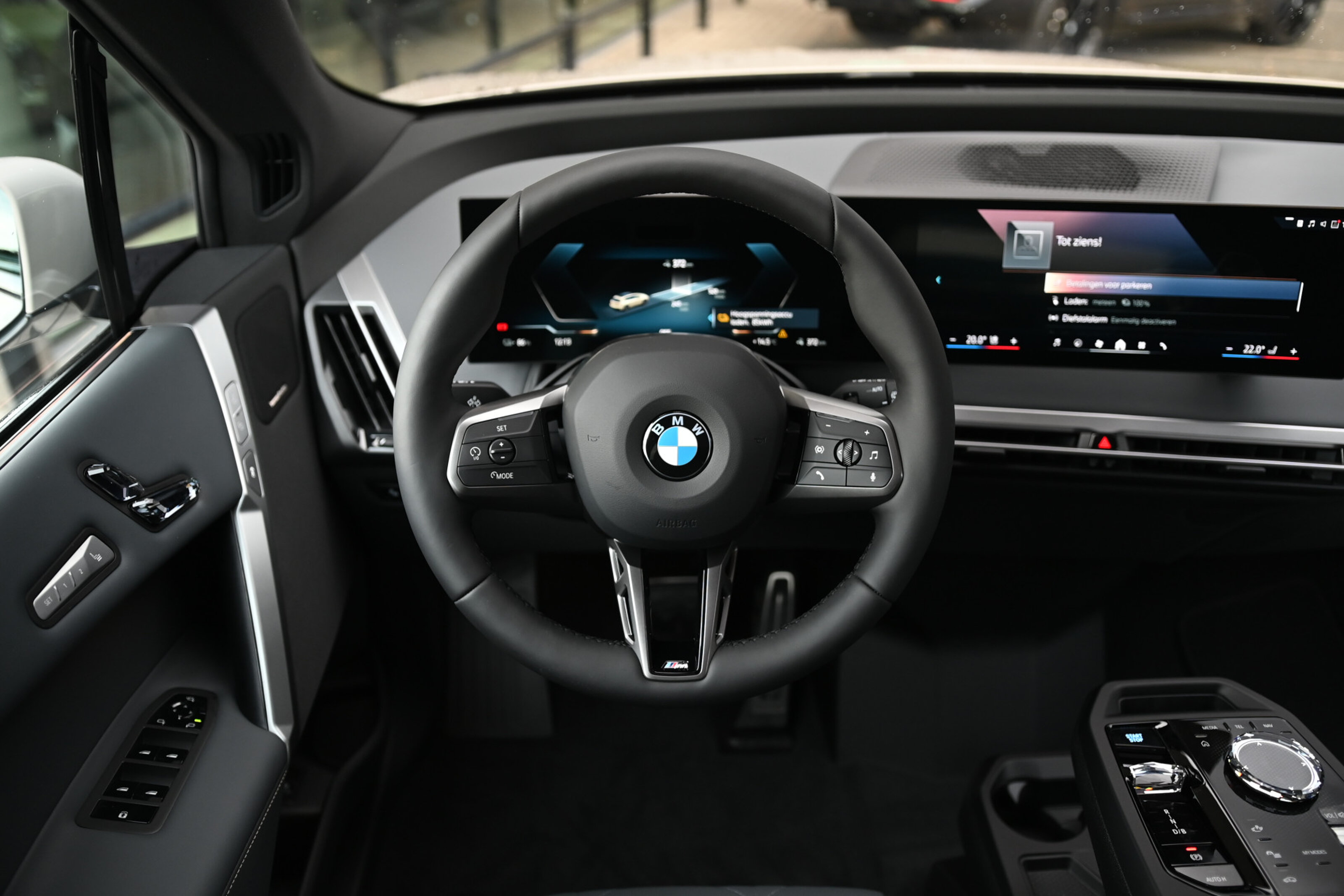 BMW iX 7