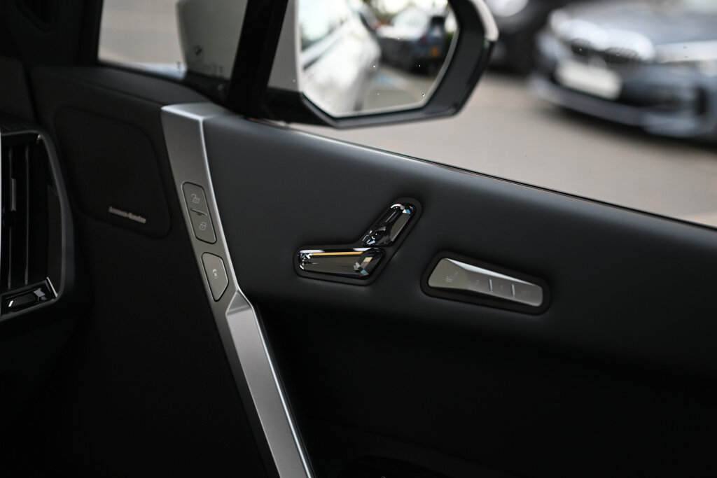 BMW iX 20