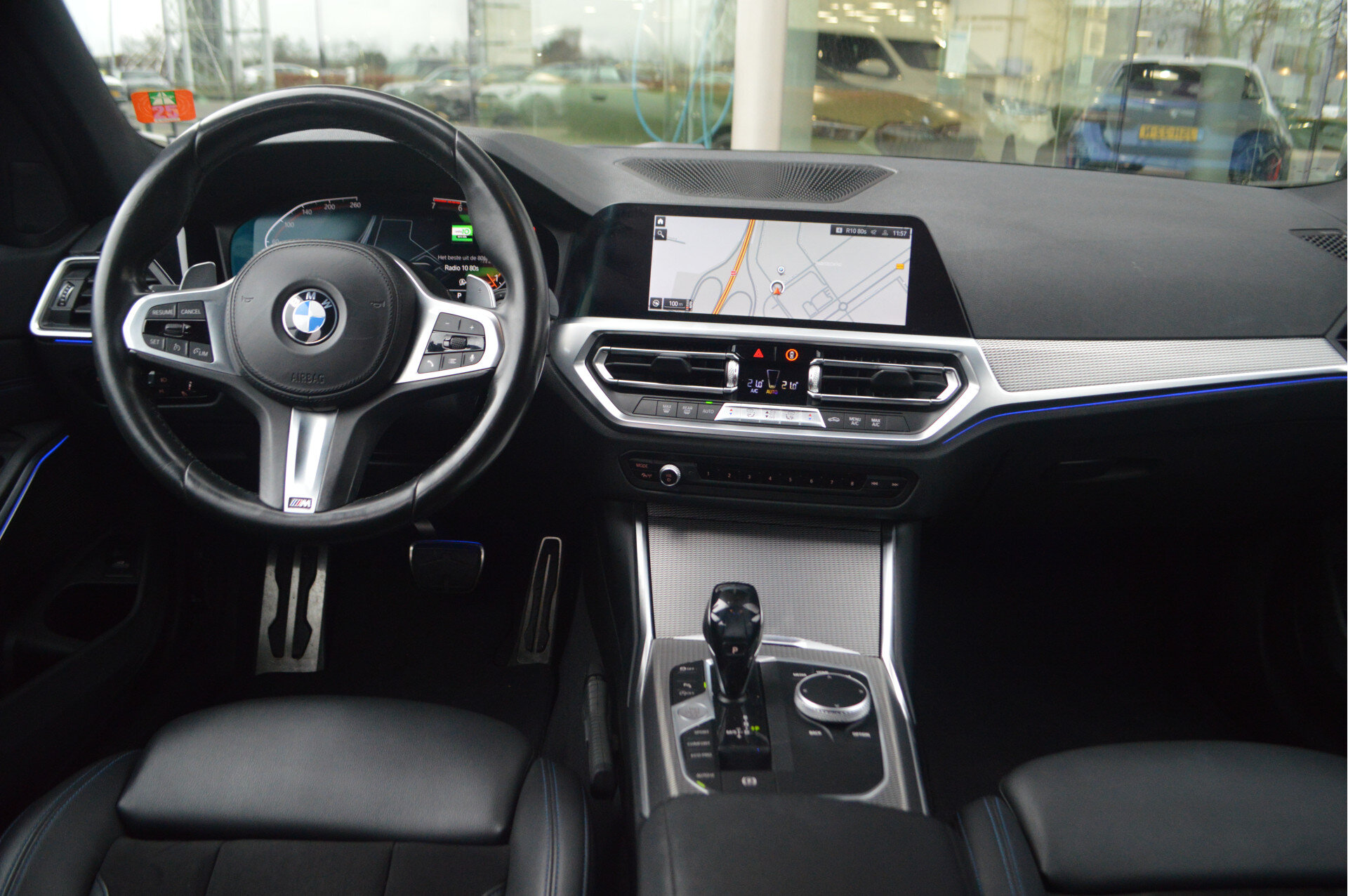 BMW 3 Serie Touring 318i Executive M Sport Automaat - Afbeelding 2