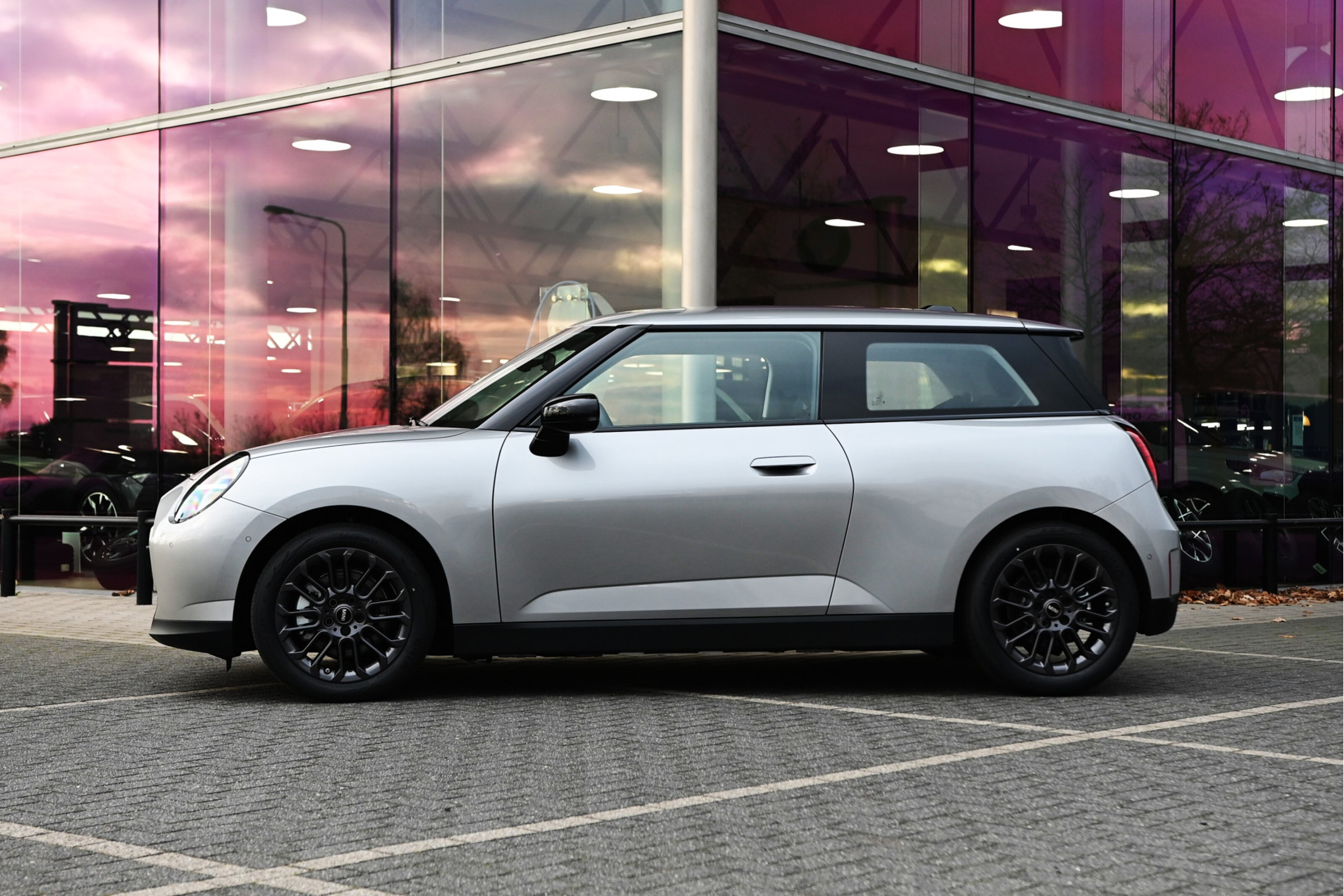 MINI Electric Hatchback Cooper SE