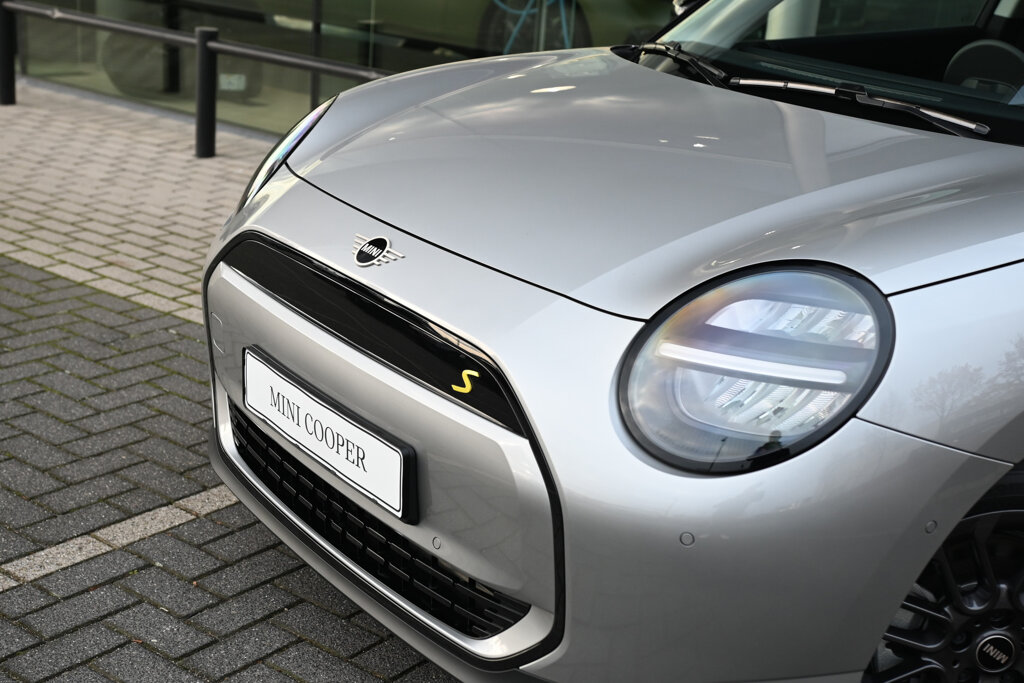 MINI Electric 9