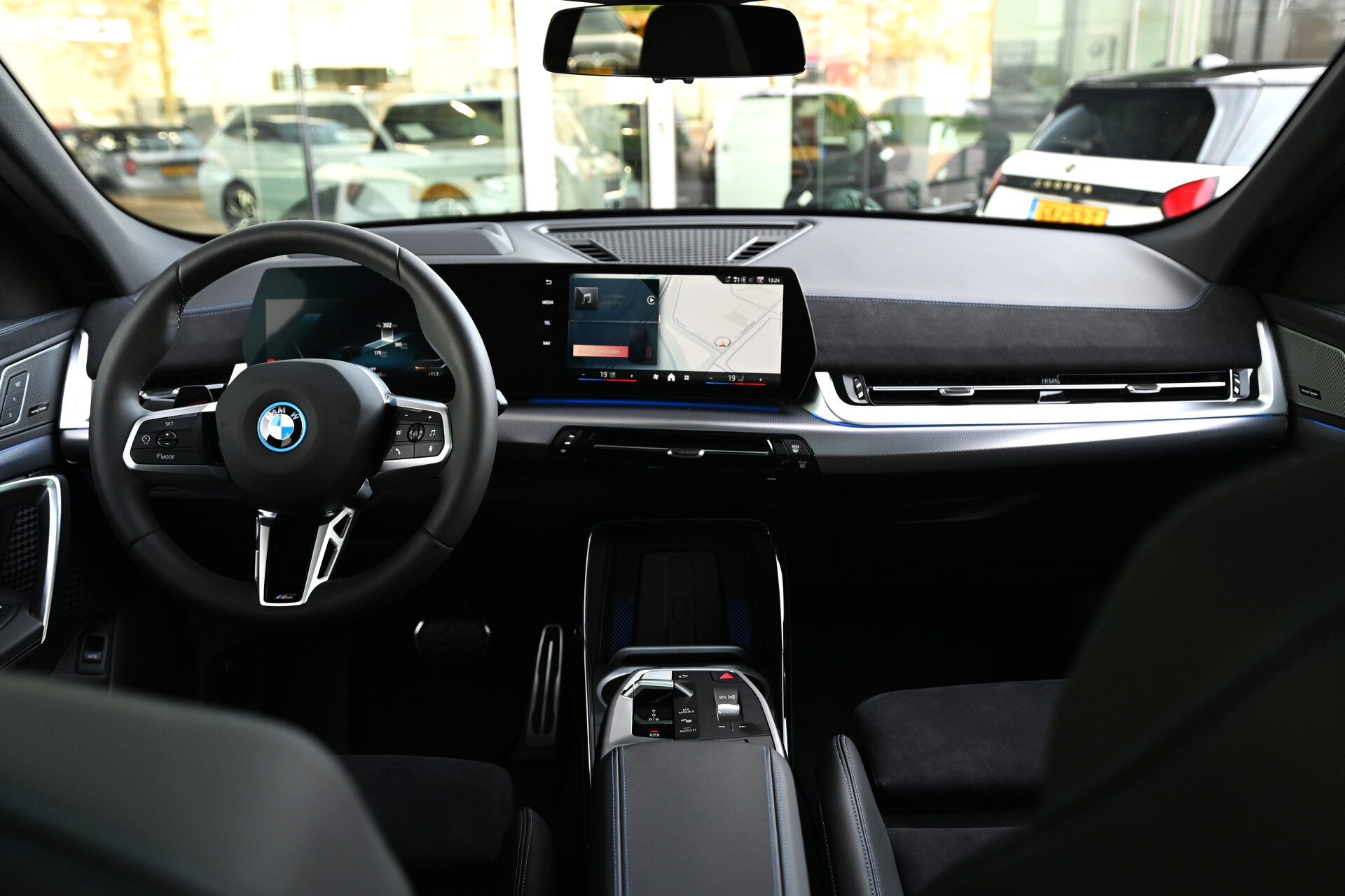 BMW iX2 eDrive20 M Sport - Afbeelding 3
