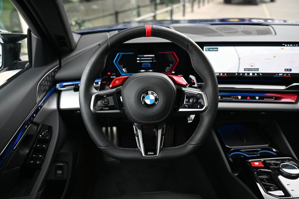 BMW M5 7