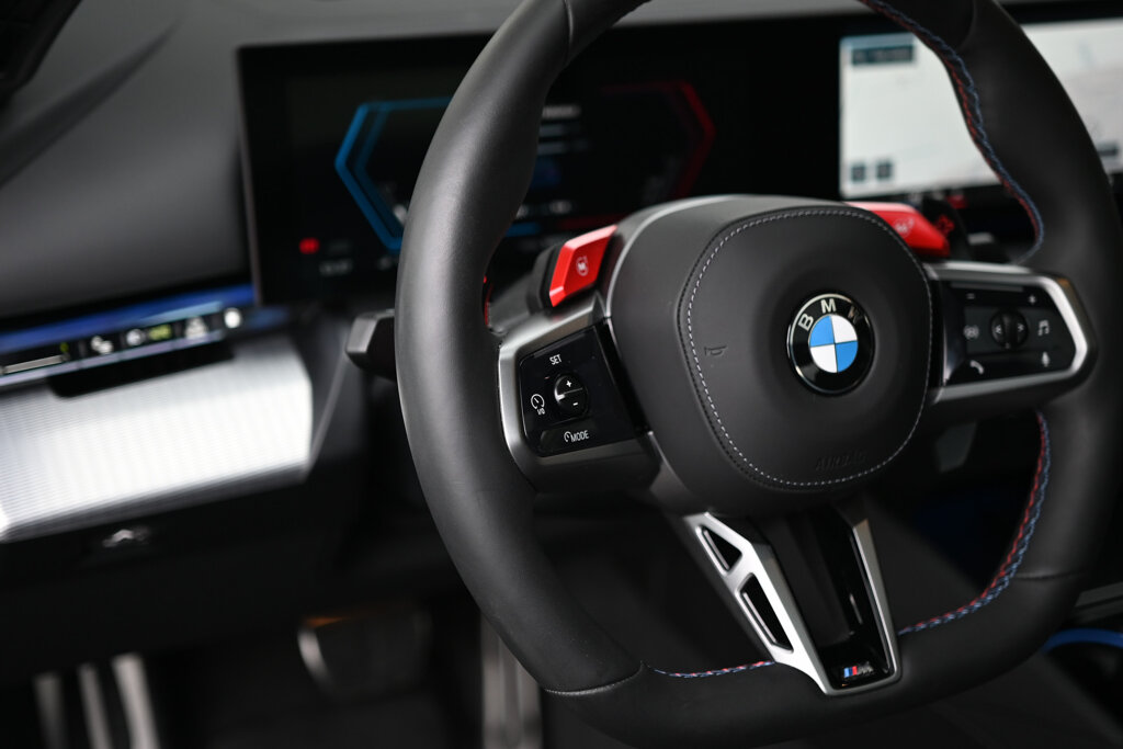 BMW M5 22