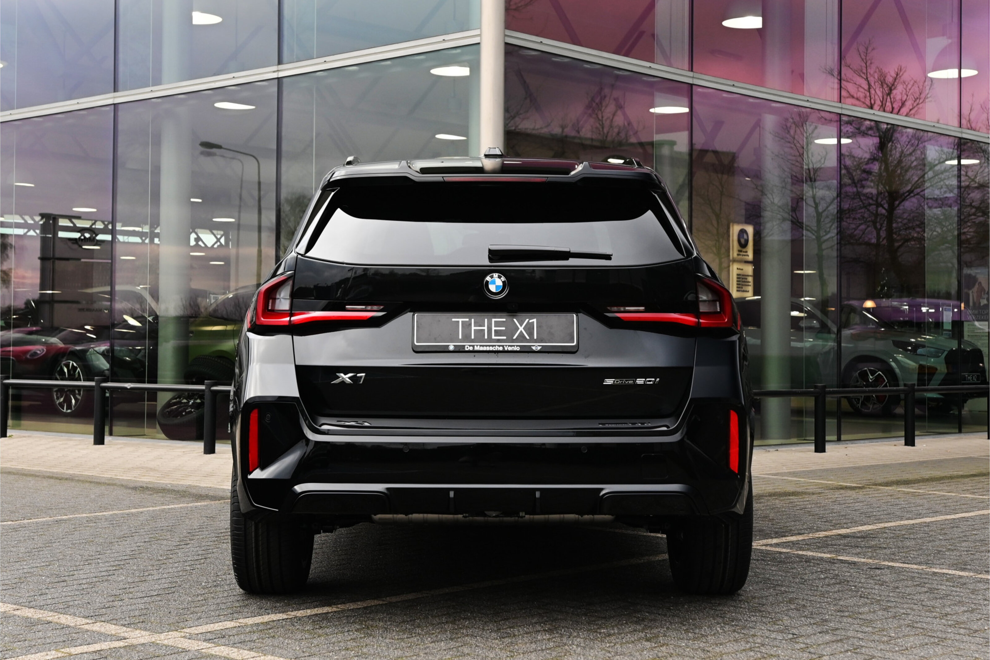 BMW X1 8