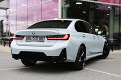 BMW 3 Serie 330e High Executive M Sport Automaat - Afbeelding 2