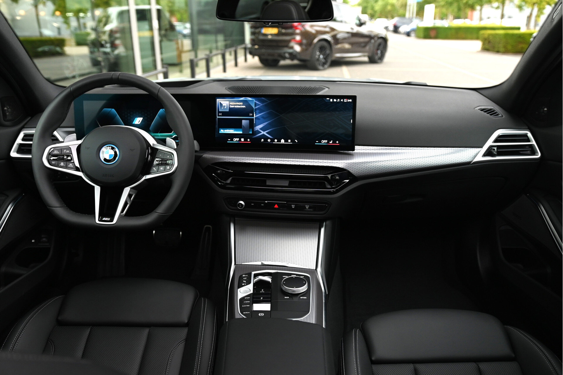 BMW 3 Serie 330e High Executive M Sport Automaat - Afbeelding 4