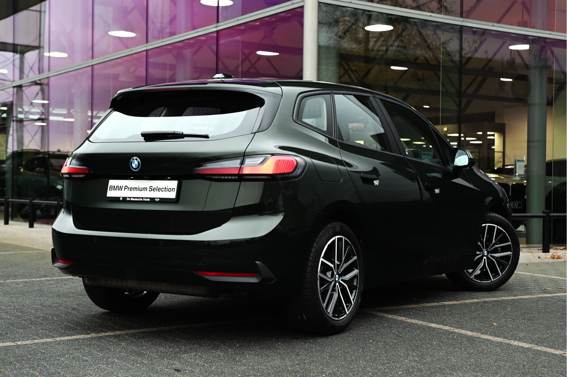 BMW 2 Serie Active Tourer 225e xDrive Automaat - Afbeelding 2