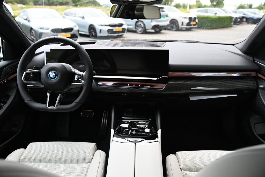 BMW i5 3