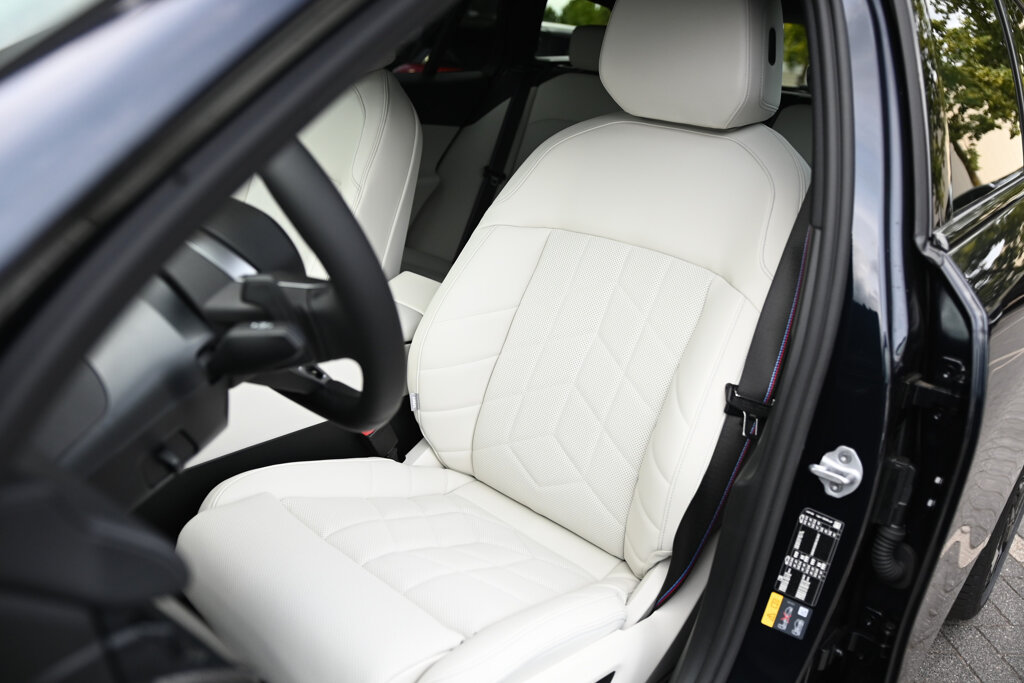 BMW i5 4
