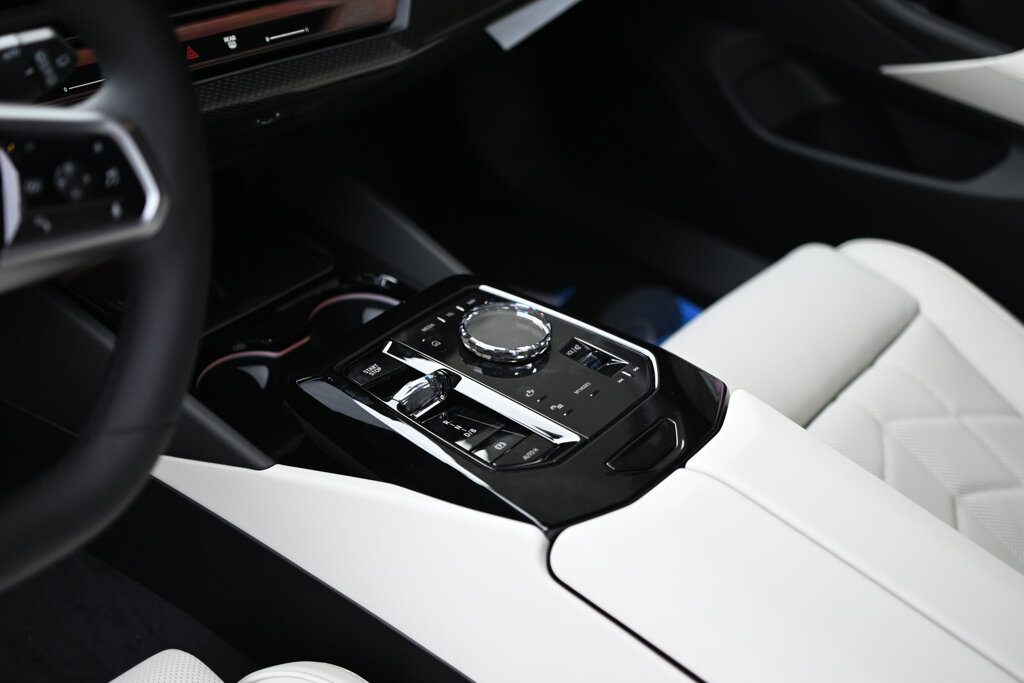 BMW i5 8