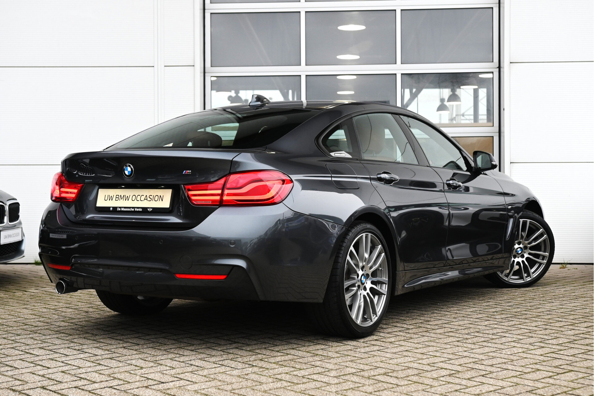 BMW 4 Serie Gran Coupé 418i High Executive M Sport Automaat - Afbeelding 2